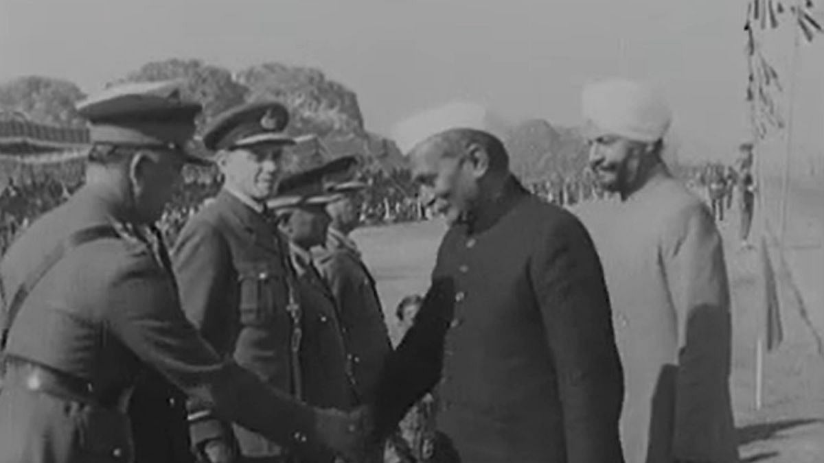 Dr. Rajendra Prasad, the first President of free India arrive to the 4th independence day celebrations at Red Fort
